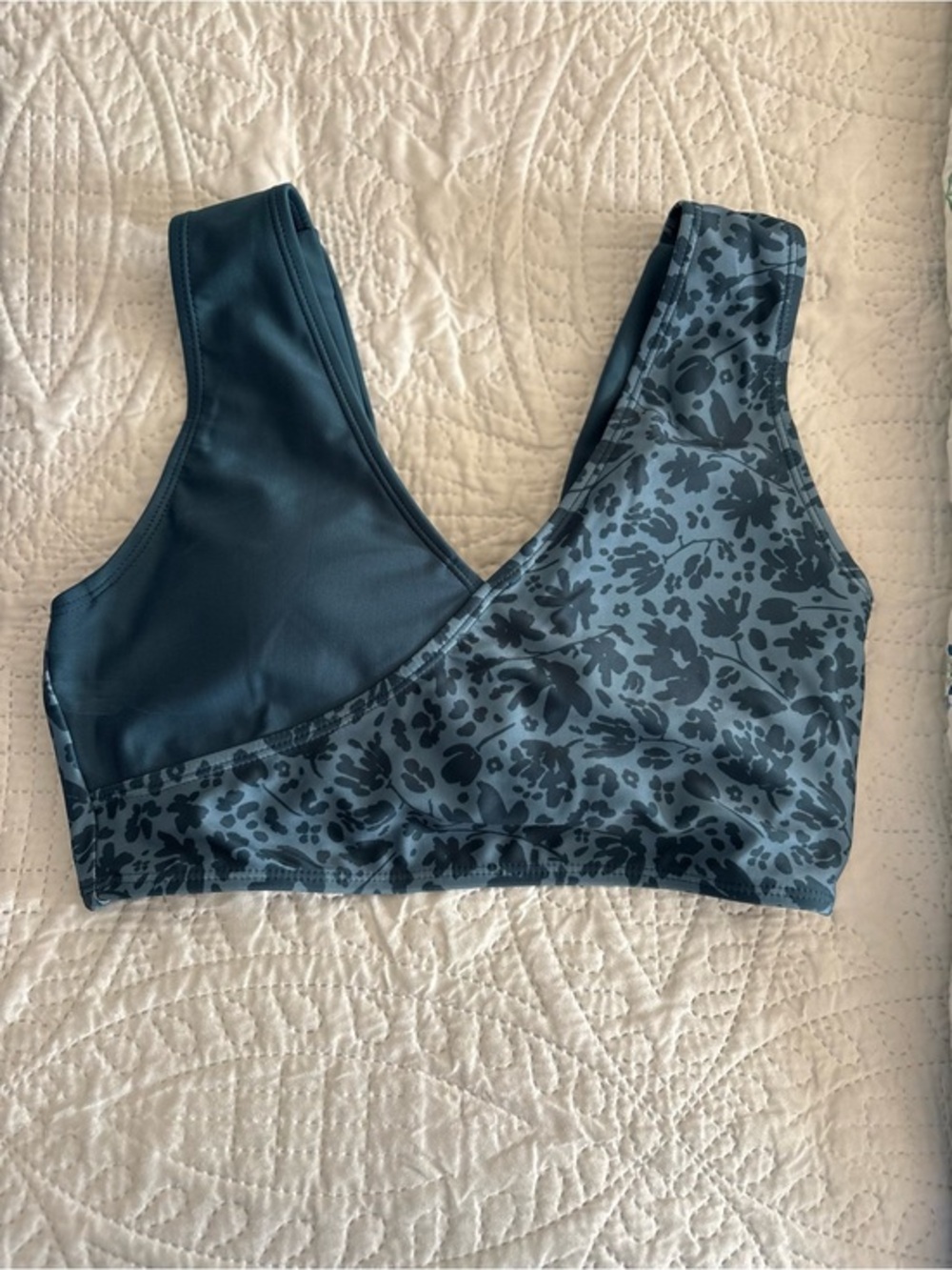 Nani Swimwear Okalani Switch V Crop top Size Small